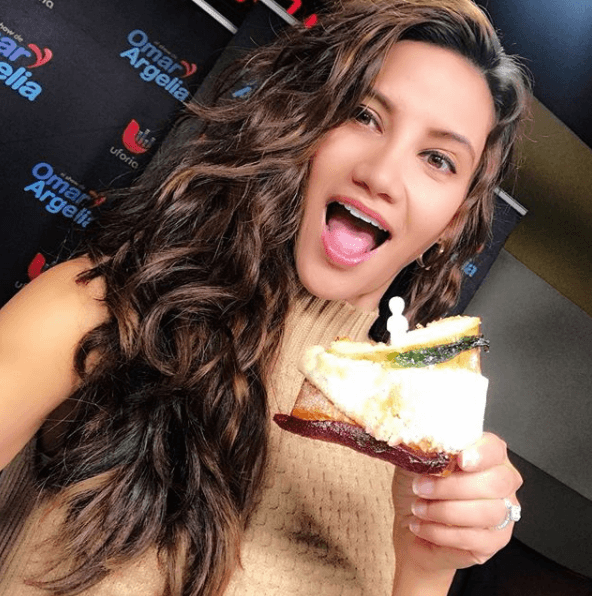 Lleva 10 años de casada con Omar, con quien tiene una familia con dos hijos.