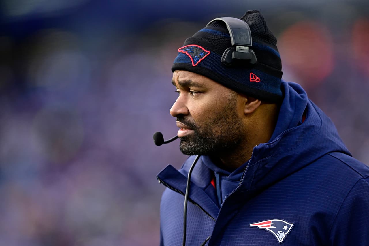 Patriots despiden a entrenador Jerod Mayo tras temporada perdedora
