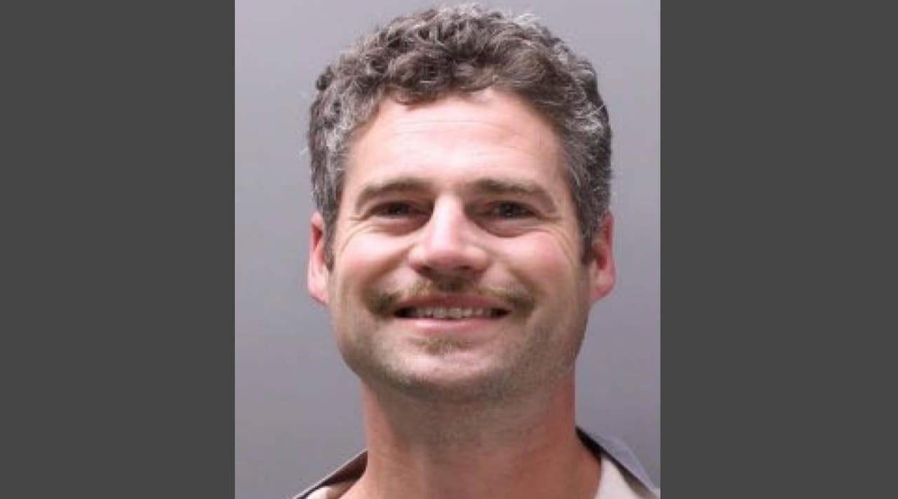 A batazos y cuchilladas, un hombre mata a tres compañeros de trabajo en Florida