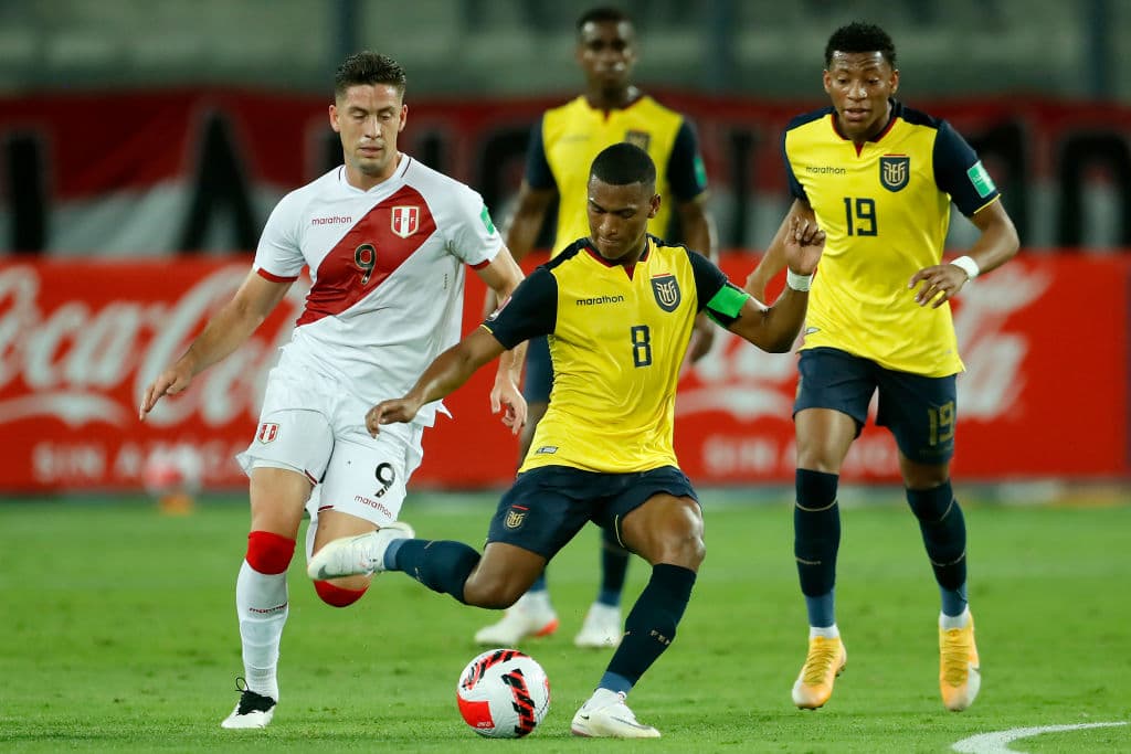 La anotación de Edison Flores al minuto 69 evita de la derrota de Perú, empatan 1-1 con Ecuador y llegan a 21 unidades que los mantiene en el quinto lugar.