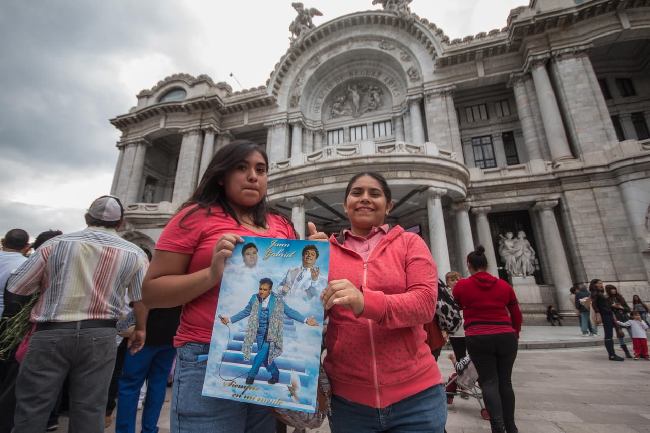 "(Estamos aquí) Porque Juan Gabriel es una persona triunfadora, a pesar de lo difícil de su vida".