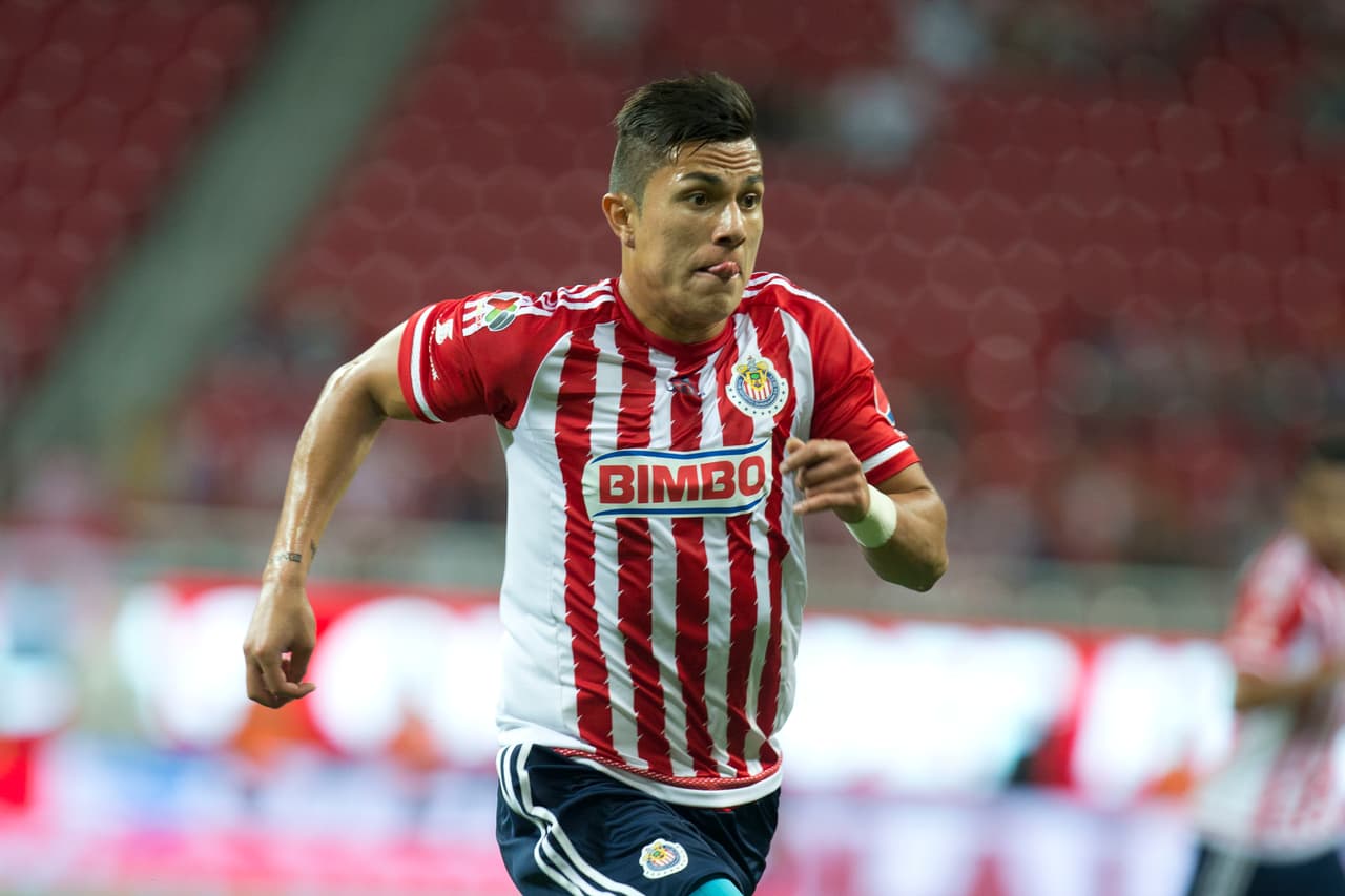 Carlos Salcedo no pierde de vista Europa