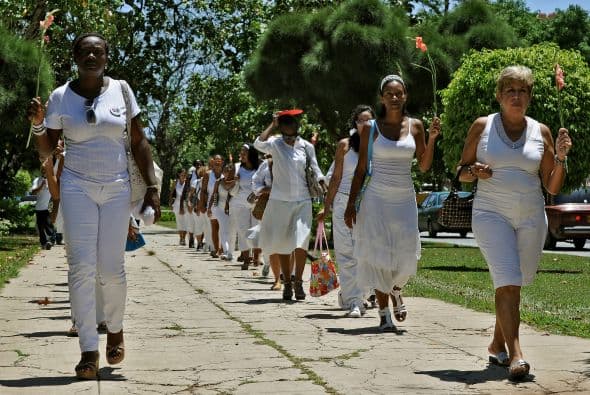 2 de agosto. Ortega viaja a Washington a recibir un premio y se reúne con autoridades del gobierno de Barack Obama, al que pidió acoger prisioneros.