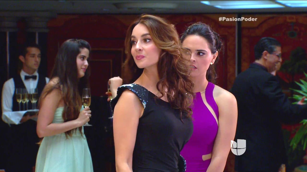 ¿Quién llegó que te dejo tan sorprendida Julia?