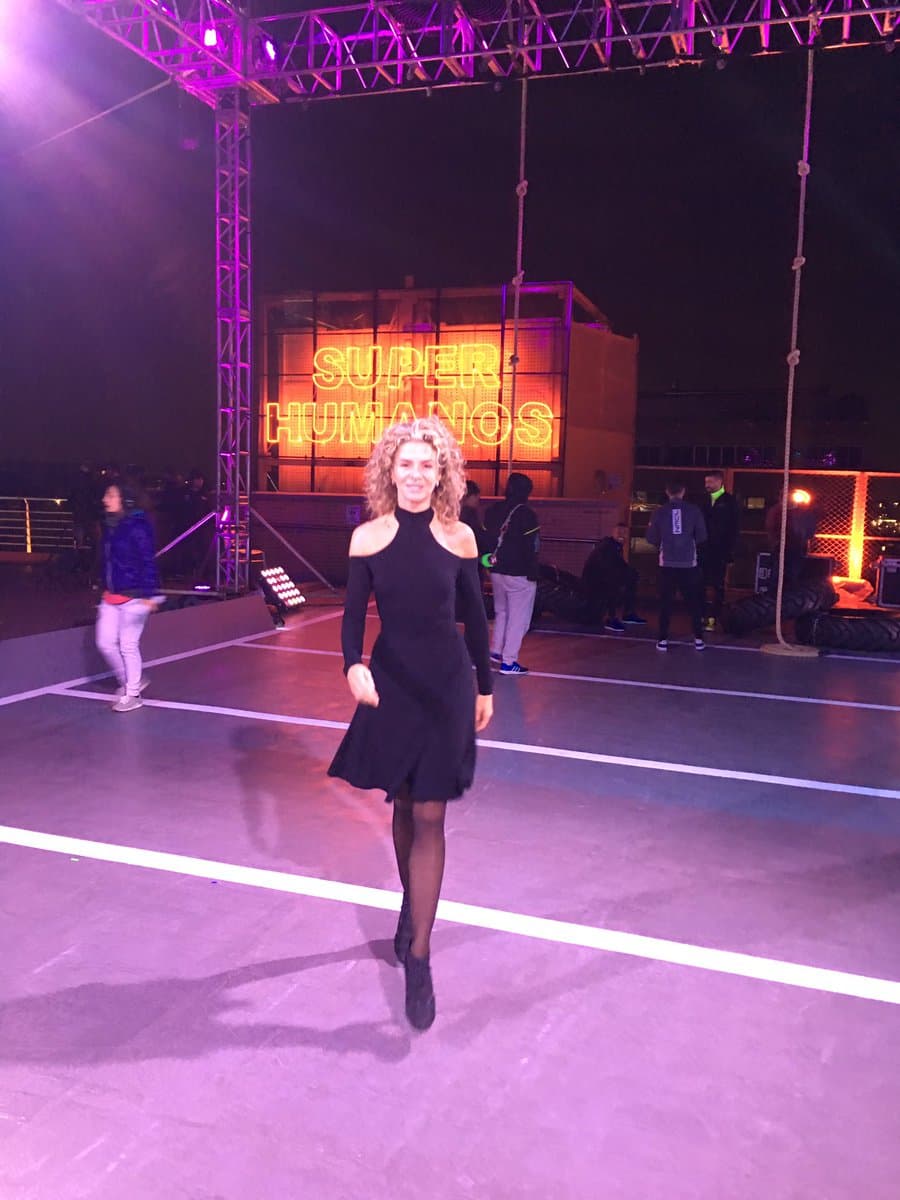 Tiene una
<b> amplia trayectoria</b> que abarca la actuación, la conducción, la música y la escritura.