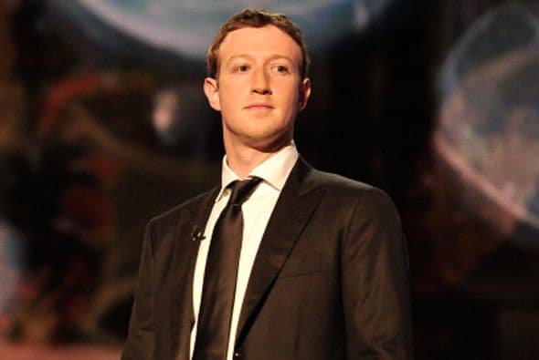 El año pasado, 
<b><a href="https://www.univision.com/noticias/politica/en-fotos-mark-zuckerberg-comparece-en-la-camara-de-representantes-fotos-fotos" target="_blank">Mark Zuckerberg testificó</a></b> ante el Congreso de Estados Unidos por el robo masivo de datos que sufrió Facebook. Ahora alguien quiere que se siente a testificar de nuevo pero ante una corte y por otras razones.