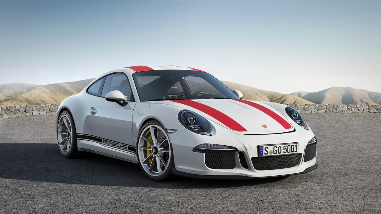 Ginebra 2016: 911 R, una edición limitada que recoge la esencia de Porsche 
