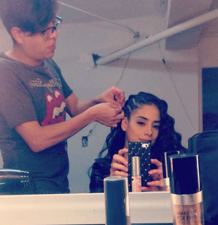 "El otro día platicando yo con ella, nos abrazamos, bueno no nos abrazamos porque no se puede (por la sana distancia), pero 
<b>sí lloramos juntas</b>", narró. 
<br>