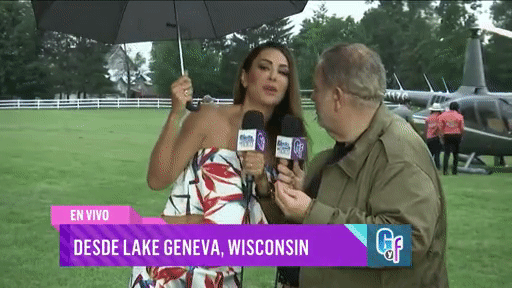 La cantante se sintió incómoda ante la insistente pregunta de 'El Gordo de Molina' respecto a que ella no deja que su ex pareja, Giovanni Medina, se acerque a su hijo Emmanuel. Este hecho provocó la furia de Ninel quien, sin más, se despidió del conductor y salió de cuadro durante la transmisión en directo.