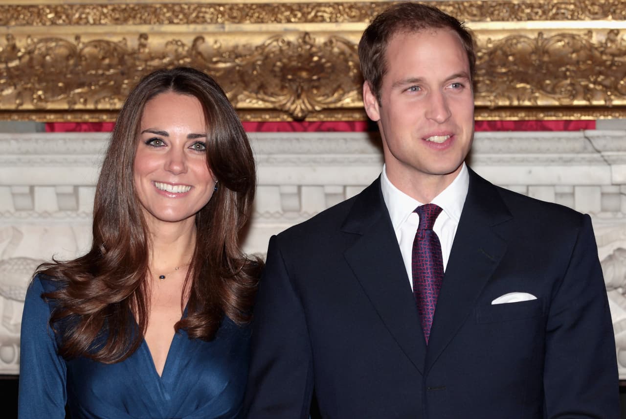 <b>Príncipe William y Kate Middleton</b>
<br>En la graduación, las dos familias se conocieron por primera vez, pero desde antes, la amistad se había convertido en una relación amorosa.