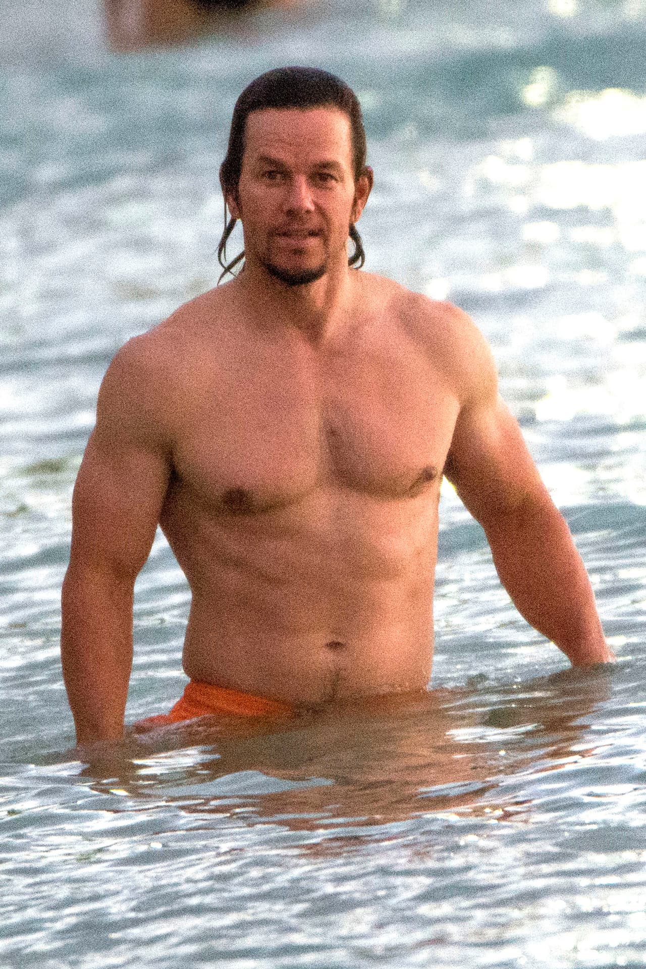 Se nota que al actor le gusta mantenerse en forma.