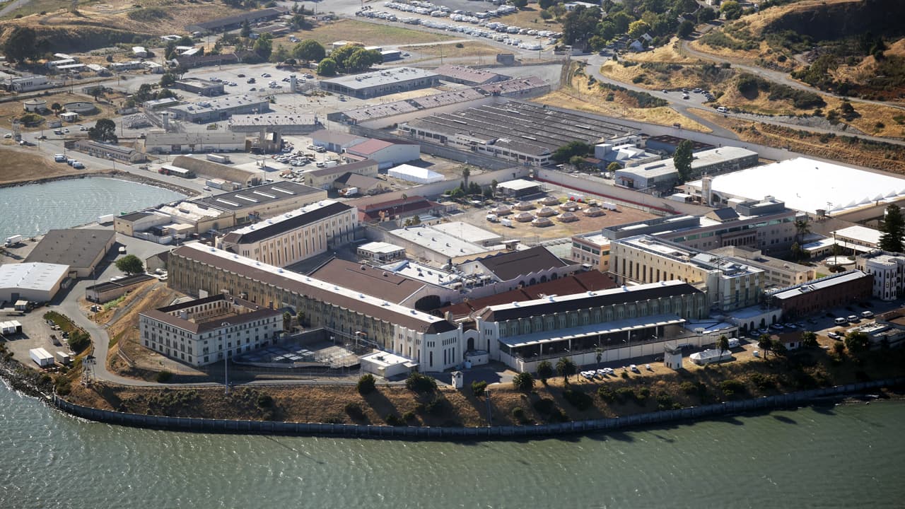 Hasta 8,000 internos de cárceles de California recibirán libertad anticipada por coronavirus