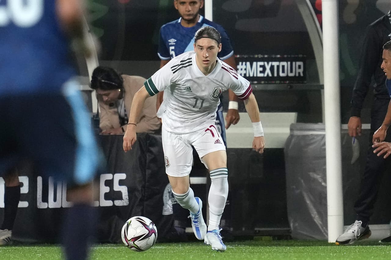 Con un equipo de jugadores jóvenes como Carlos Acevedo, Marcelo Flores o Luis Chávez, el Tricolor tuvo un pobre desempeño ante Guatemala.