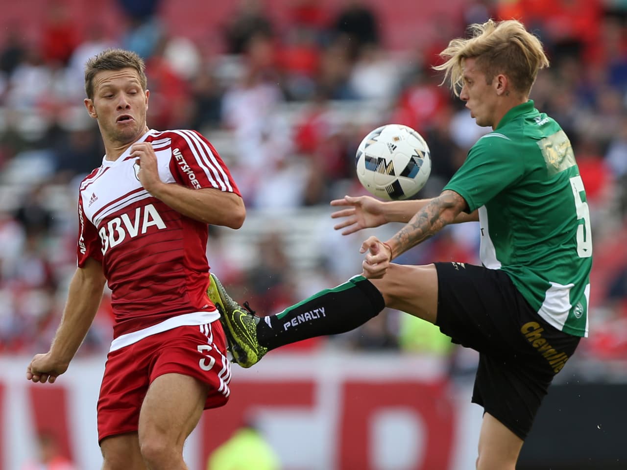 River, Boca y San Lorenzo se alejan del título en Argentina