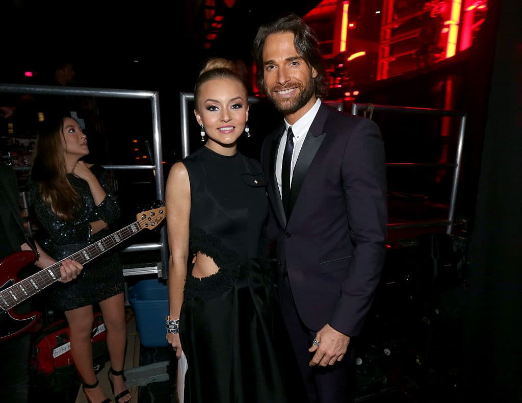 Fue en la telenovela Tres veces Ana, de 2016, en donde los actores 
<a href="https://www.univision.com/famosos/la-historia-de-amor-de-angelique-boyer-y-sebastian-rulli-fotos">Boyer y Rulli</a> pusieron a prueba su amor al trabajar juntos siendo ya una pareja.