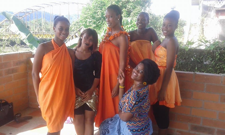 En Quibdó, la capital de uno de los departamentos más pobres de Colombia, la violencia y el reclutamiento de jóvenes para bandas criminales se combaten con cine, literatura, teatro, danza y música.