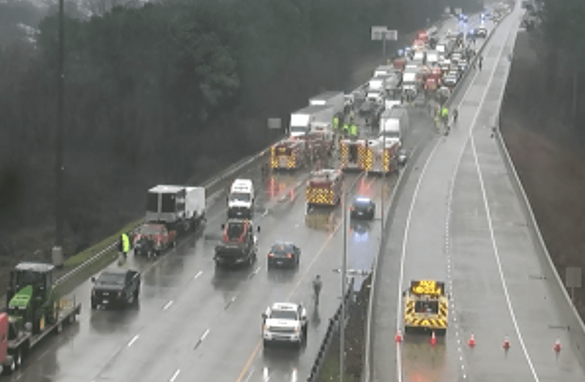 El choque provocó el caos en la I-75 y vías cercanas.