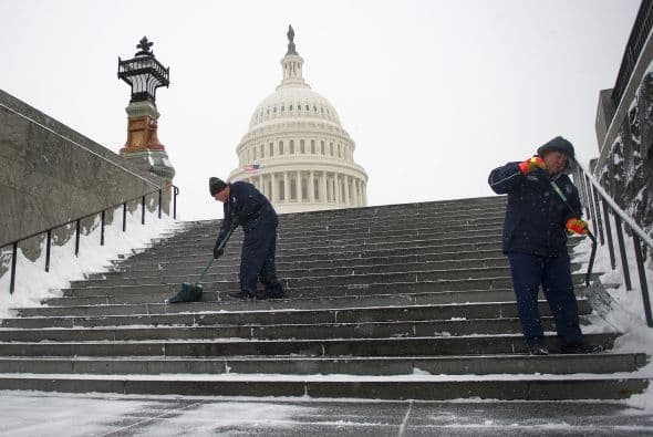 La capital estadounidense amaneció este lunes semiparalizada.