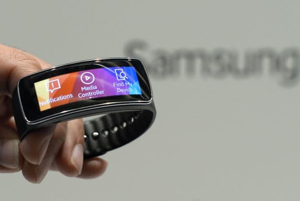 Samsung presentó una sofisticada pulsera inteligente