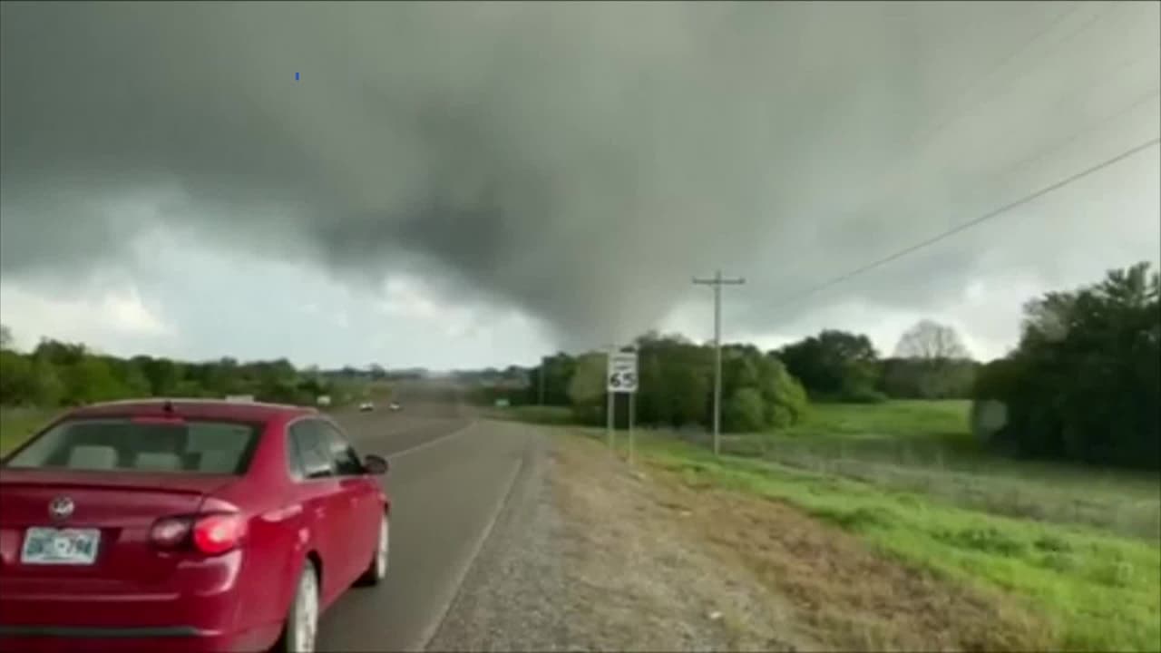 Tornados golpearon en Oklahoma, Texas y Louisiana causando al menos seis muertos y decenas heridos
