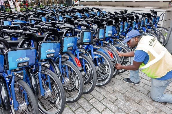 Las bicicletas son siempre revisadas por personal técnico especializado que las mantienen funcionando a la perfección.