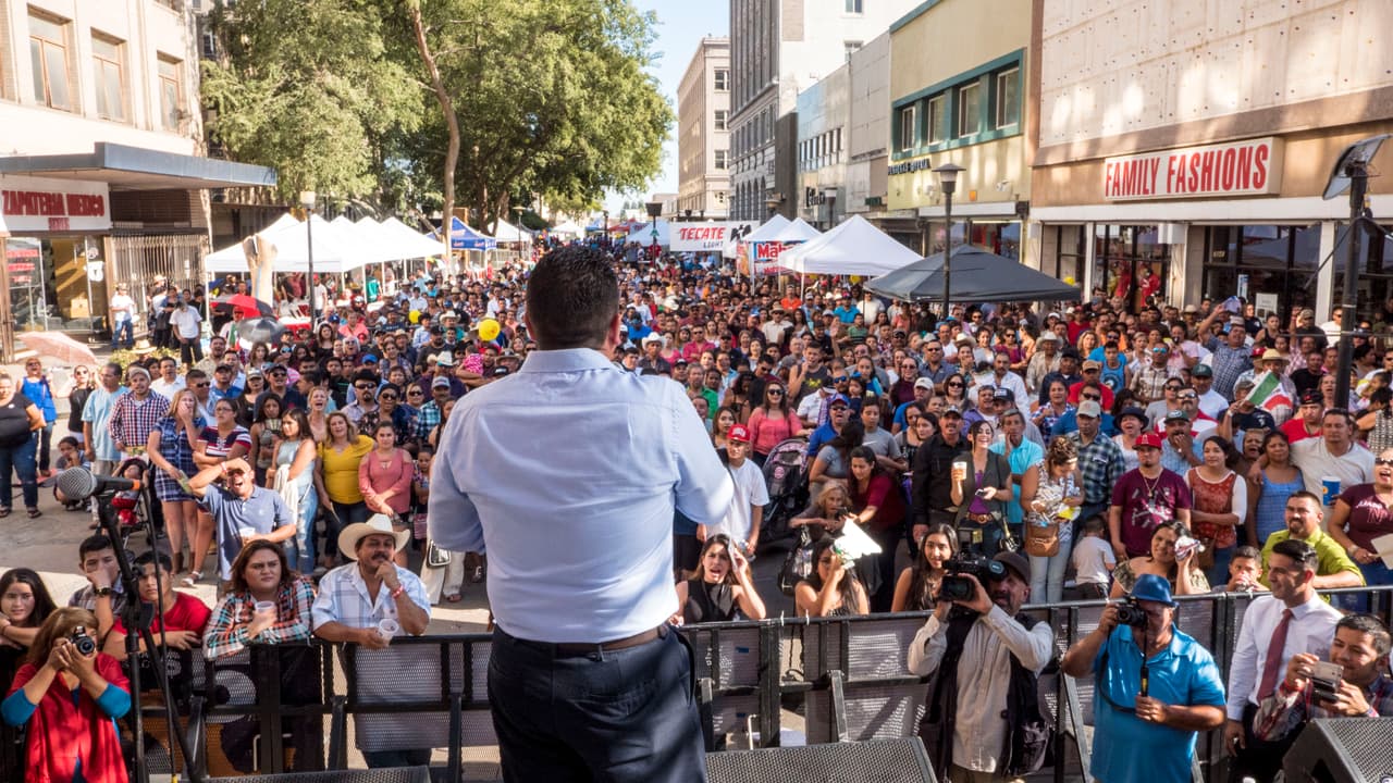 La celebracion de Independencia en el Fulton Mall