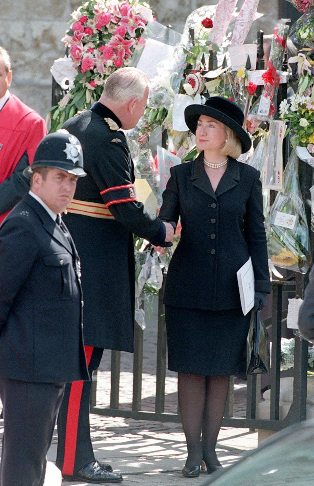 Hillary Clinton en el funeral de Lady Di