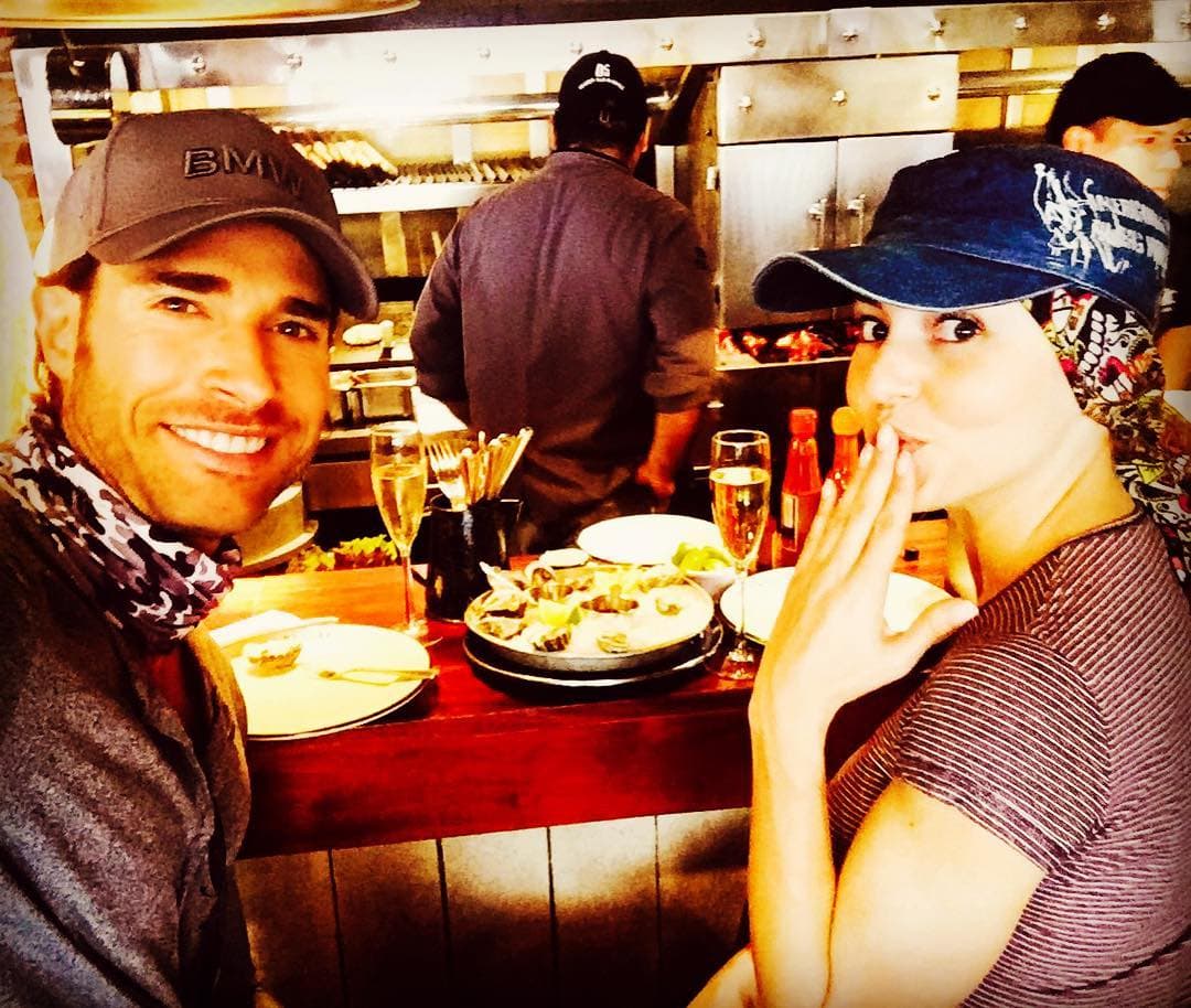 Siempre nos comparten las deliciosas comidas que degustan juntos.