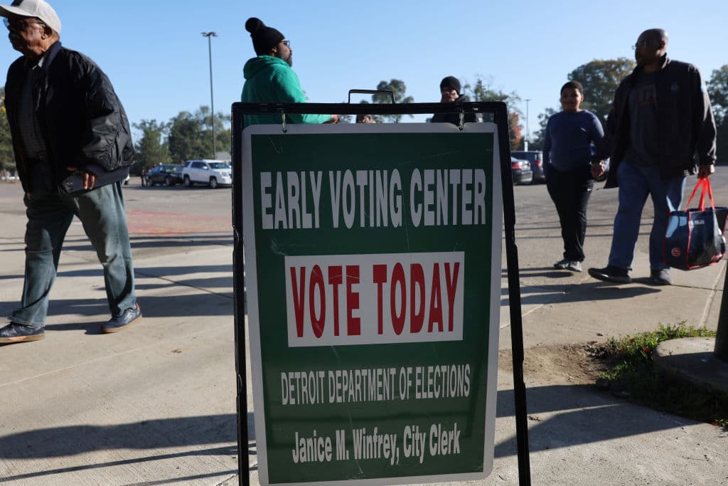 El peso de los indecisos para el triunfo de Kamala Harris o Donald Trump