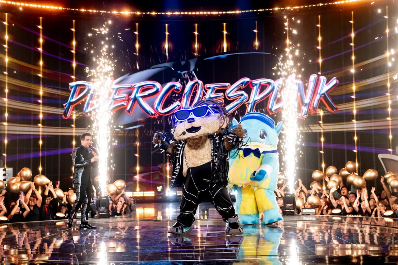 Vino la votación de parte del público para elegir, entre estos dos personajes, al ganador.
<br>