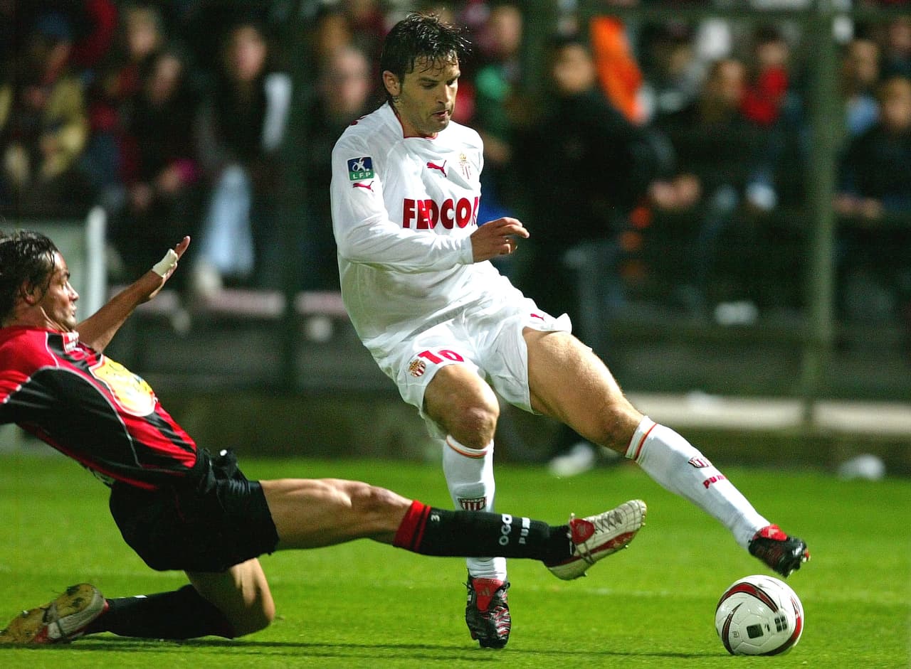 El 'Moro' Fernando Morientes, delantero español y goleador surgido del Real Madrid. Del 2003 al 2004 jugó con el equipo del Principado a préstamo desde el equipo 'merengue'.