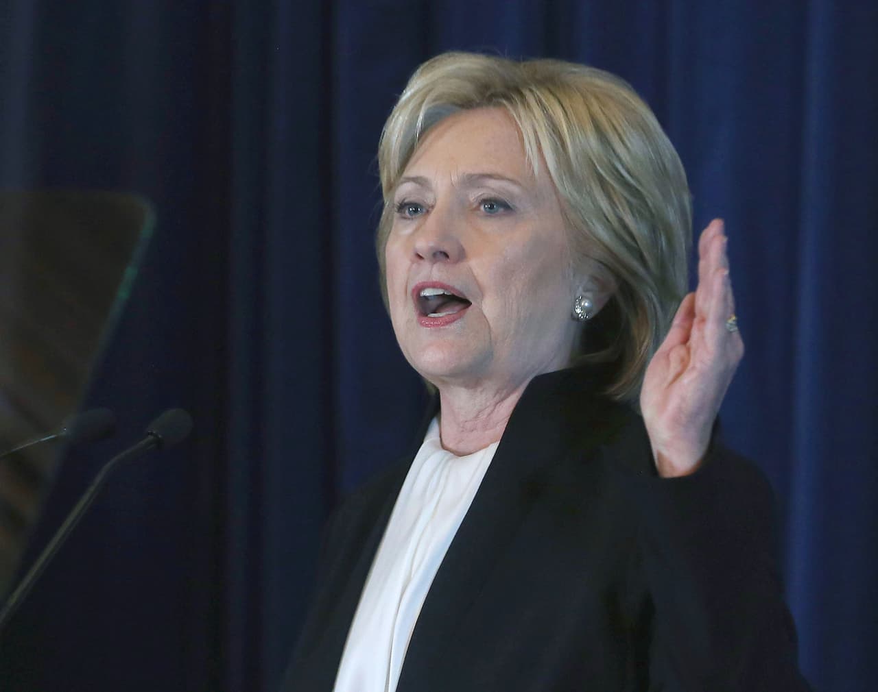 Hillary Clinton: Venezuela dio "un paso democrático"