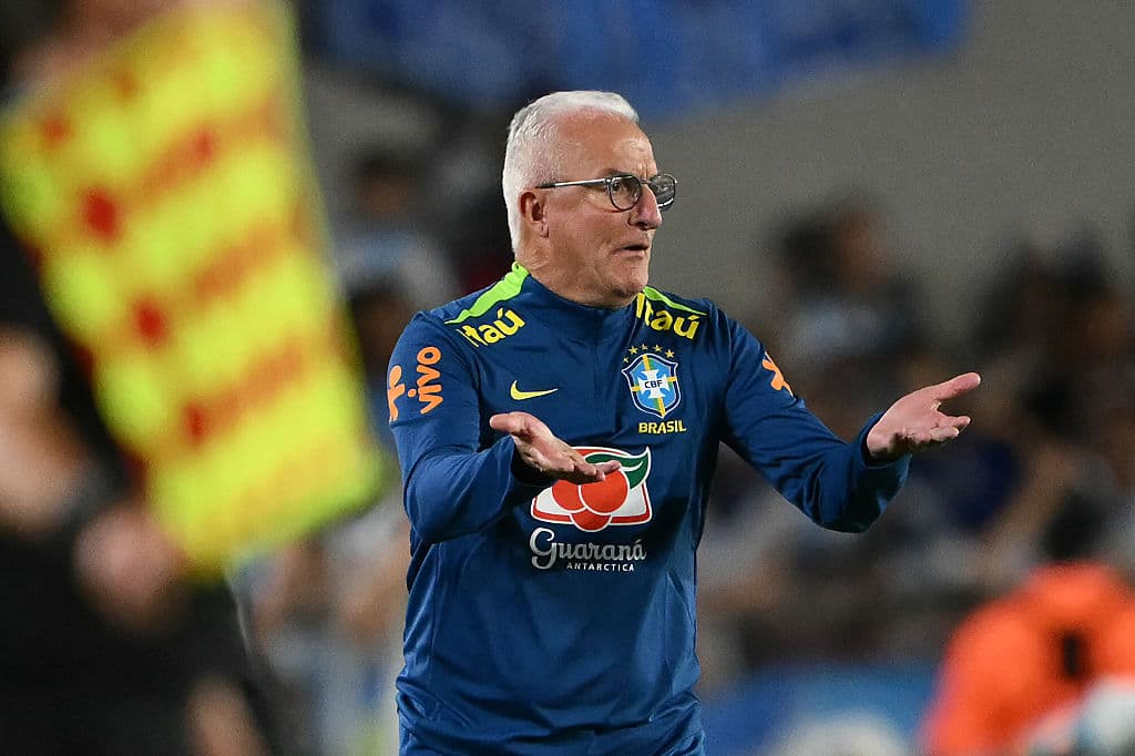 Brasil se queda sin técnico, ¿van por André Jardine?
