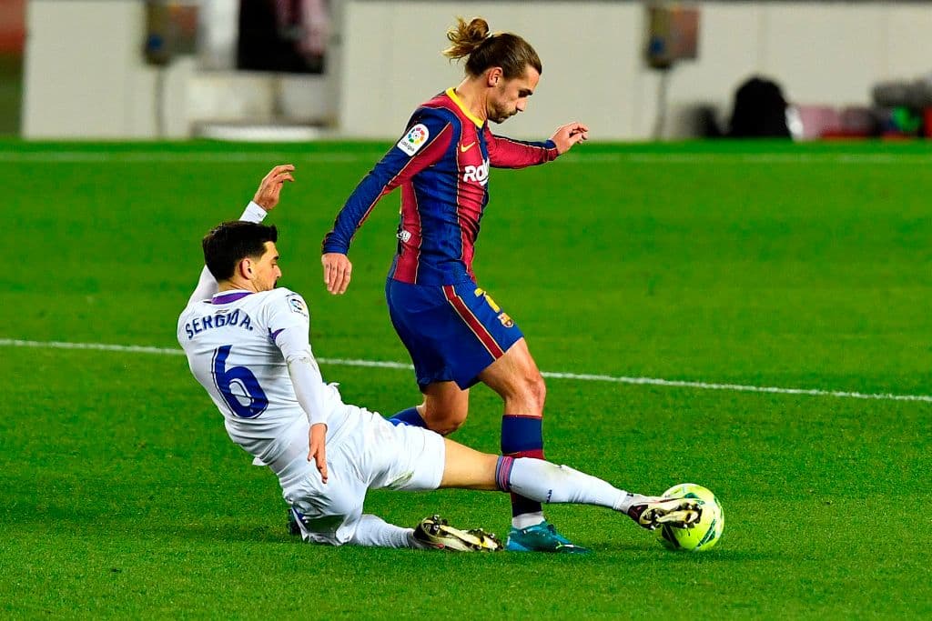 El Barcelona, sin Messi, iguala marcador ante el Eibar. Kike García le daba el triunfo a su equipo con gol al 57, pero fue Ousmane Dembelé quien salvó a los blaugranas y empató al minuto 67, durante la Jornada 16 de LaLiga.