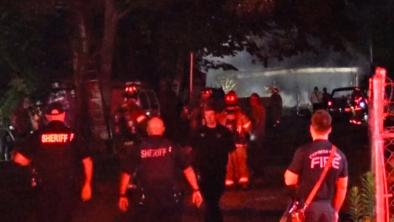 Incendio en Killough Street: Dos personas murieron y una fue hospitalizada 