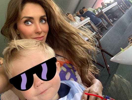 Subió esta selfie junto a su pequeño Manuel. La tituló con un “Mi güero”.
<br>