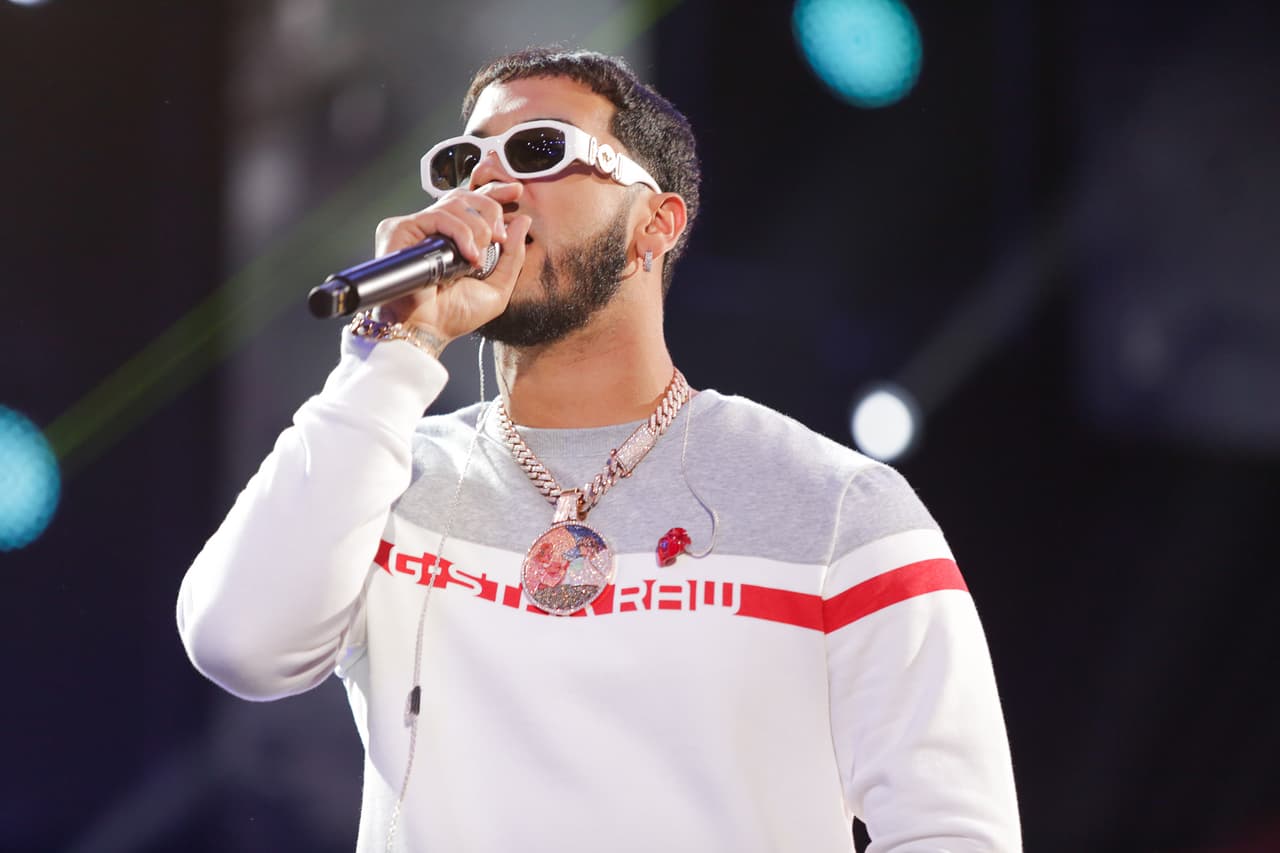 En esta ocasión, el puertorriqueño actuará sin su pareja Karol G.