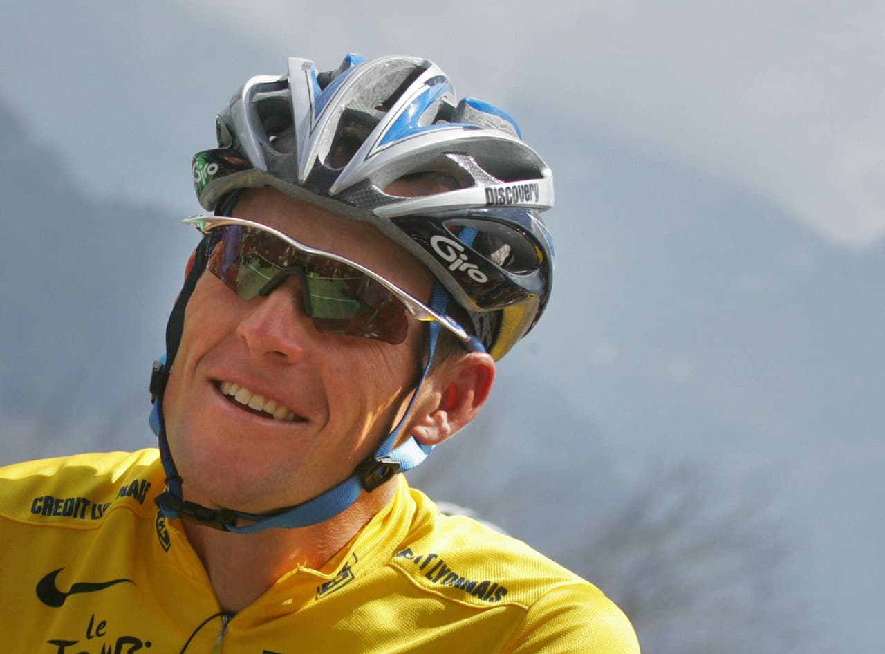 Lance Armstrong: Tiene el caso de dopaje más famoso en el mundo del ciclismo. Confirmó lo que todo mundo ya sabía en una entrevista con Oprah. Admitió que había usado productos dopantes a lo largo de su carrera y que lo hizo para ganar los siete Tours de Francia.