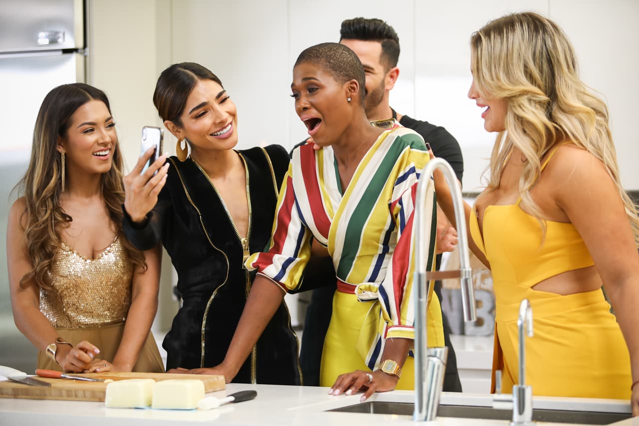 La cara de Ceylin nos hace creer que seguramente la foto incluía filtros de perritos, conejitos y demás maravillas de la tecnología.