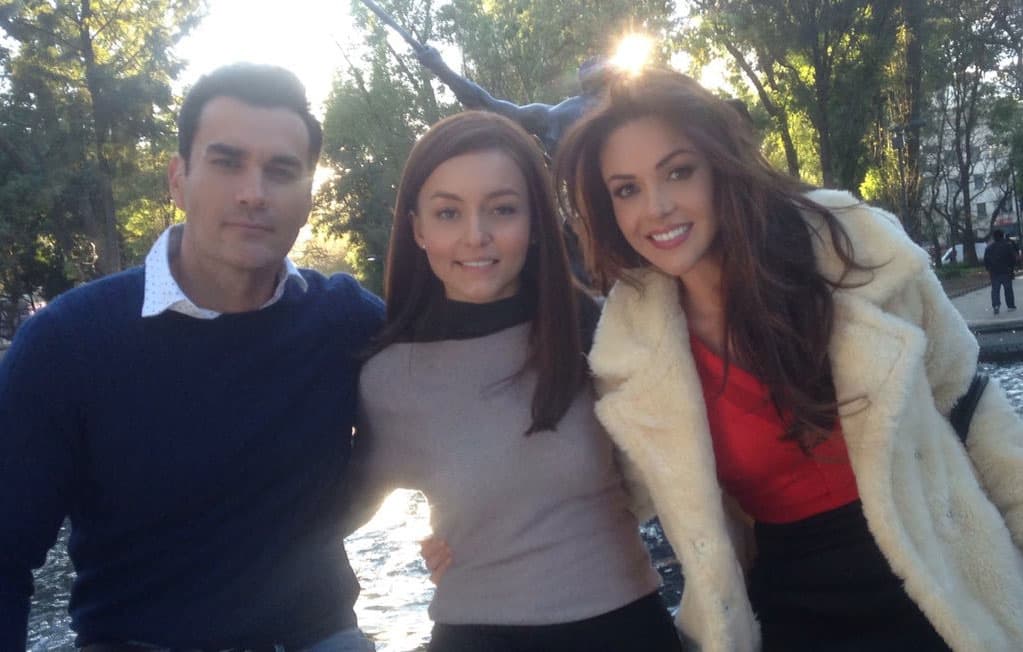 Ha hecho grandes amigos en esta producción, como David Zepeda y Angelique Boyer.