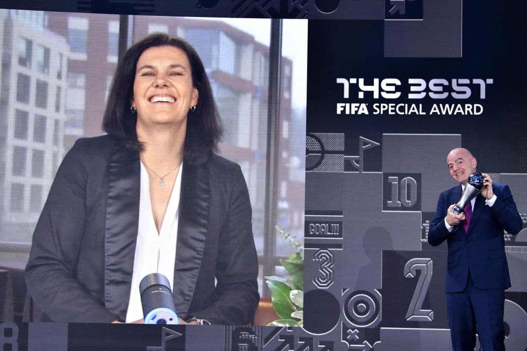 Gianni Infantino inició con un reconocimiento especial a la canadiense Christine Sinclair por su trayectoria, logrando un récord de 188 goles.