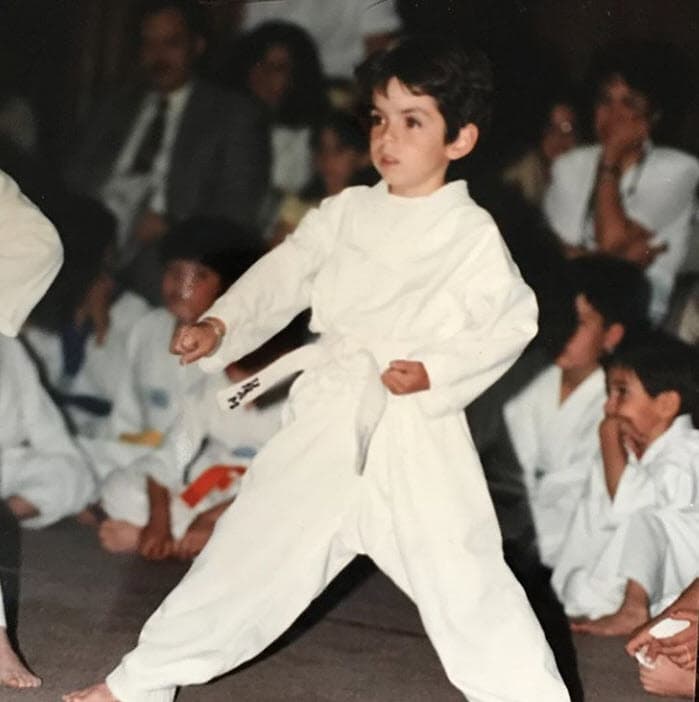 José Eduardo Derbez nació el 14 de abril de 1992, es el primogénito de la actriz y fruto de la relación que tuvo con el actor Eugenio Derbez.
<br>