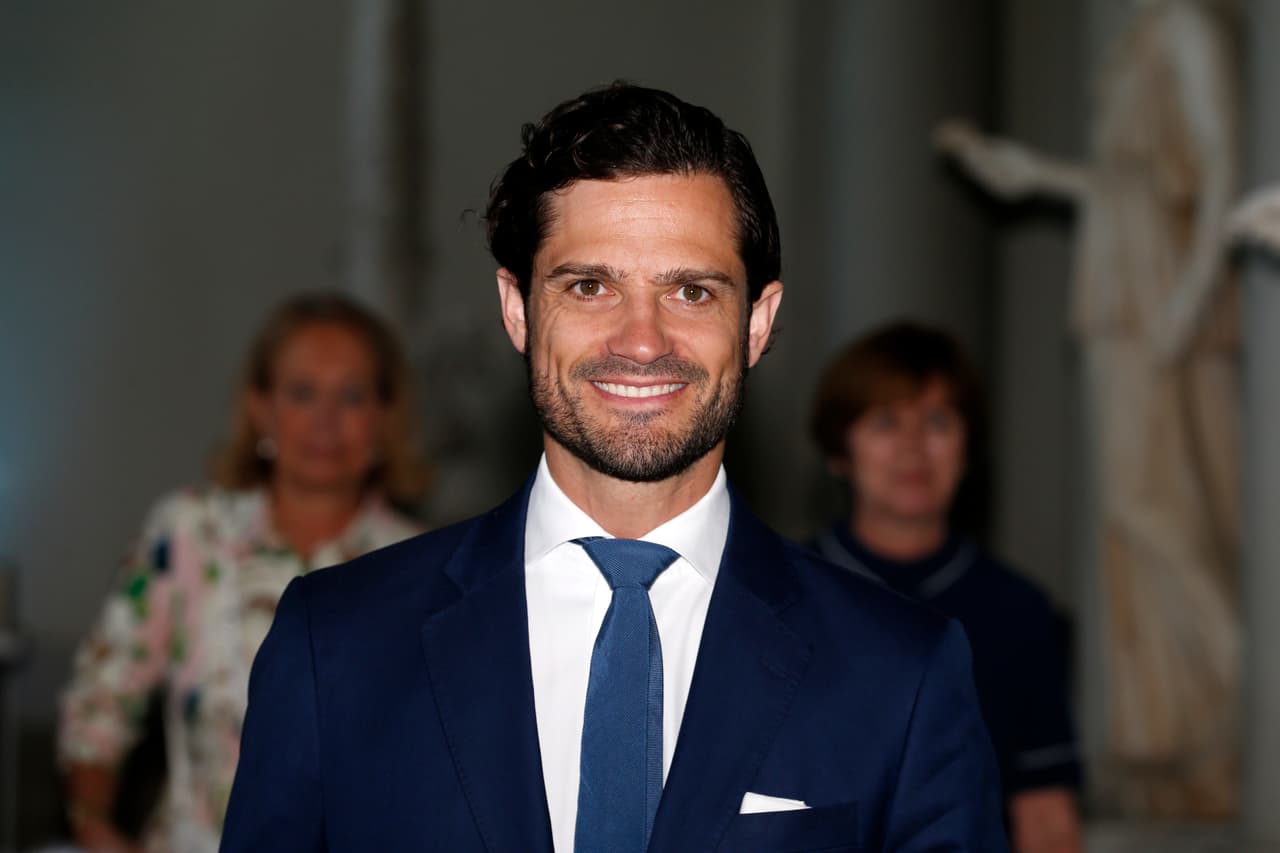 En la misma red social, el príncipe Carl Philip comentó sobre lo que anunció la casa real de Suecia.
