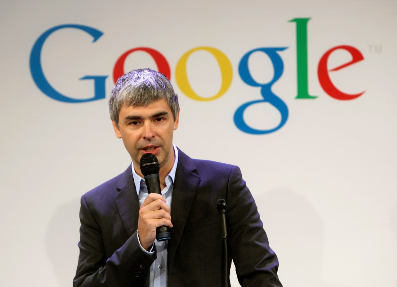 <b>#8: Larry Page (56,600 millones) </b>
<br>Es el cofundador de Google y actualmente el CEO de Alphabet, una de las más grandes empresas tecnológicas de la actualidad y con gran renombre. Page es uno de los que sube en el índice de Bloomberg, con una ganancia reciente de 124 millones.