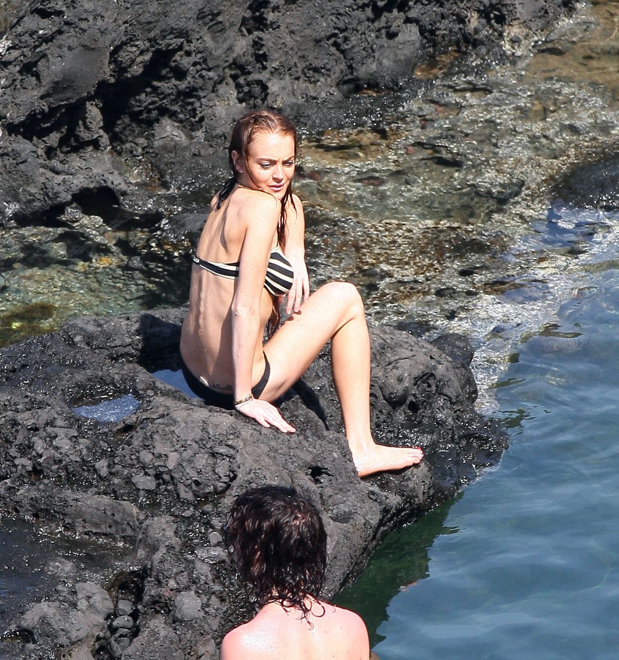 Su cuerpo ha resentido esos excesos y atrás ha quedado la sensual pelirroja que nos enamoró en 'Chicas Pesadas'.