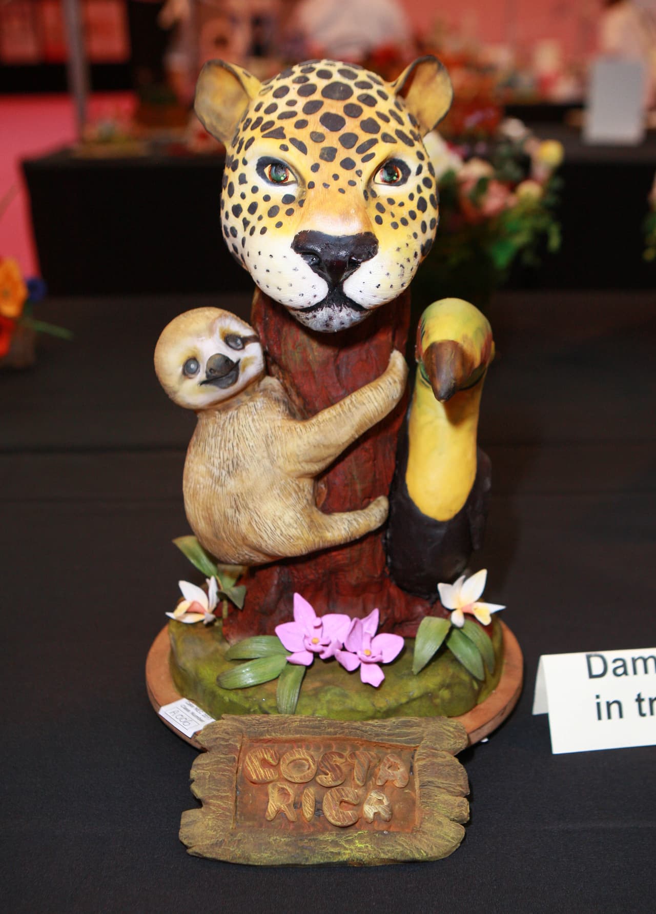 La competencia de pasteles mundial, Cake International, exhibió pasteles que llevan la decoración culinaria a lugares inesperados, con repostería en forma de personajes de películas, pájaros, perros y hasta un bebé. El show se llevará a cabo del 17 al 19 de marzo en Birmingham, Inglaterra.