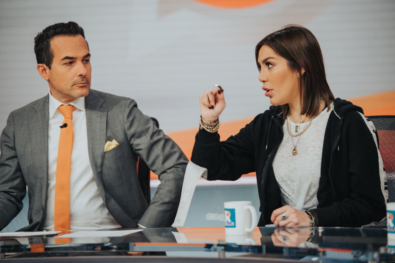 En el segmento, Frida y Jomari Goyso se vieron enfrentados al hablar sobre su prima, quien es gran amiga del presentador.