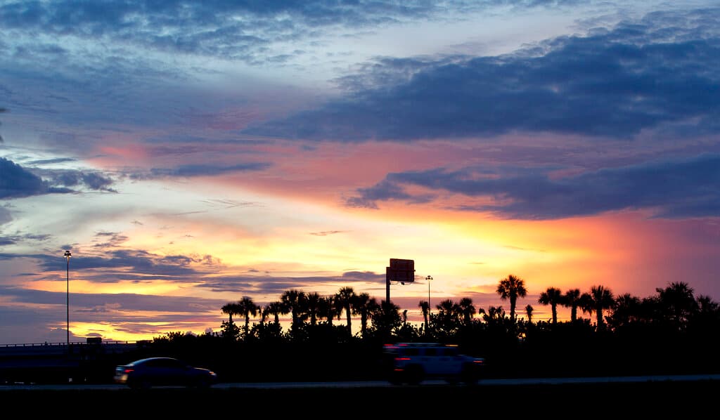 Kissimmee
<br>
<br>
<b>Hora de inicio: </b>1:46 p.m. EDT
<br>
<b>Punto máximo: </b>3:03 p.m. EDT
<br>
<b>Porcentaje de oscuridad: </b>65%