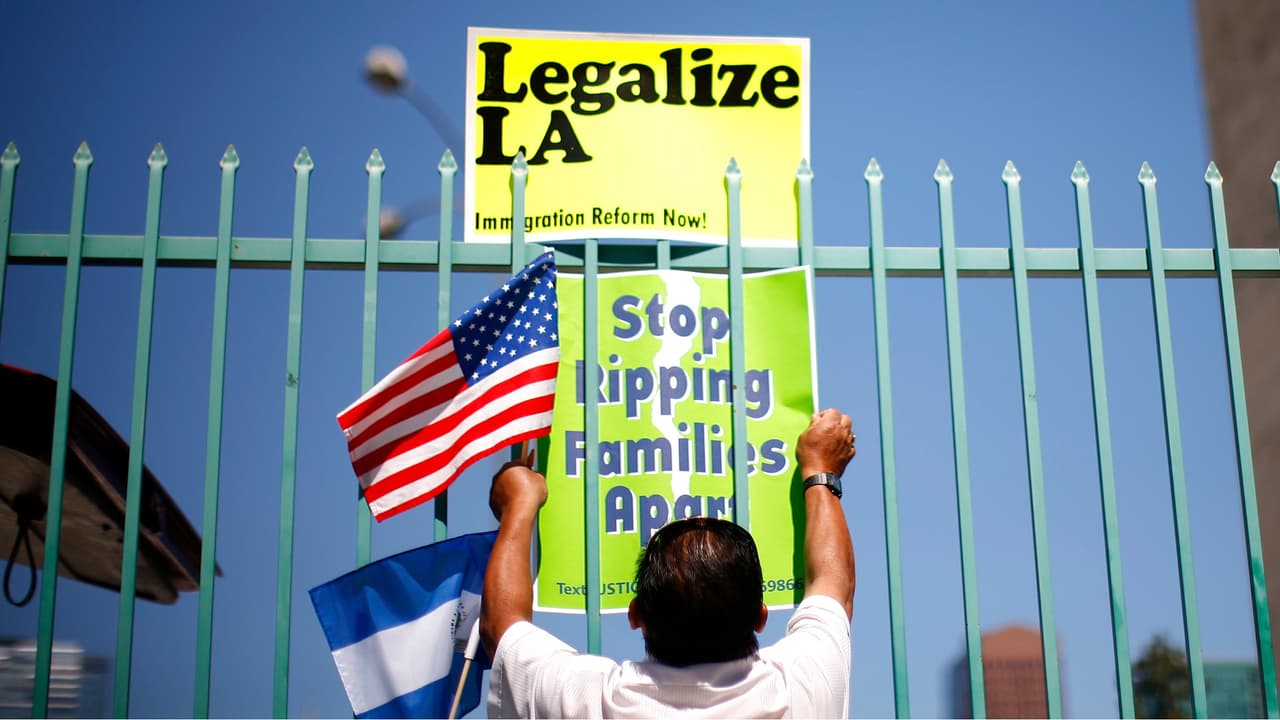 Los Ángeles prepara su ‘muro’ contra plan migratorio de Donald Trump