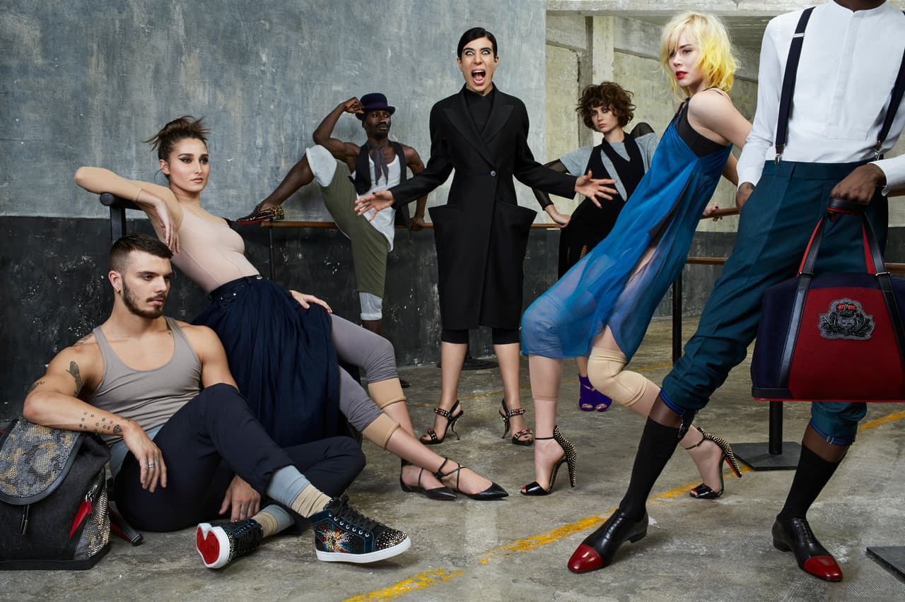 El film que acompaña esta colección otoñal 2016 exalta esa imagen poderosa y sofisticada de Blanca Li, quien resulta una de las pocas mujeres que ha logrado conquistar el terreno de la coreografía de renombre mundial, gobernado en su mayoría por hombres.